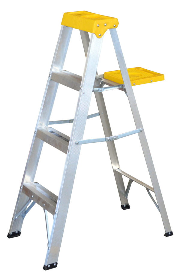 Escalera de tijera tipo III de aluminio y tapa plástica con 3 peldaños Surtek, ET3
