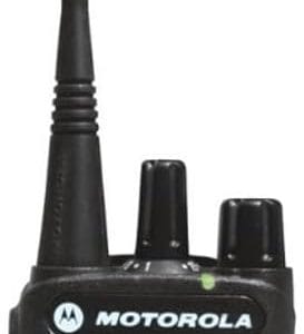 Radio portátil análogo, 16 canales, 4W, UHF, 403-480M. Marca Motorola, Modelo DEP250.