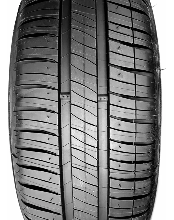 Llanta 175/70 R14 Michelin Energy Xm2+ 88t - Image 2