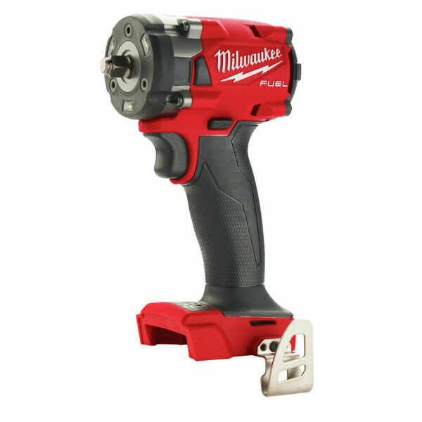 Llave de impacto M18 FUEL compacta de 3/8" con anillo de fricción. Marca Milwaukee, Modelo 2854-20.